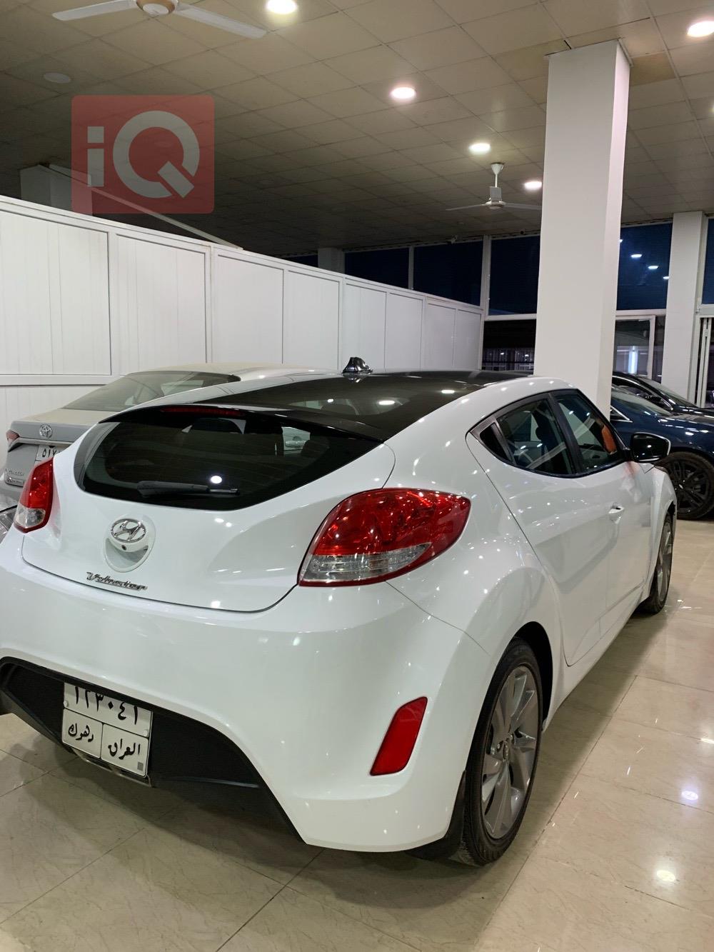 Hyundai Veloster